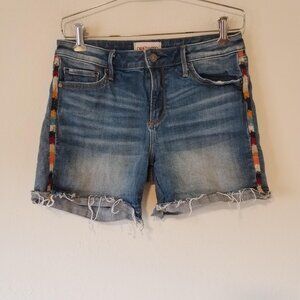 Driftwood Connie Embroidered Floral Cut Off Denim Shorts Size 27 Frayed